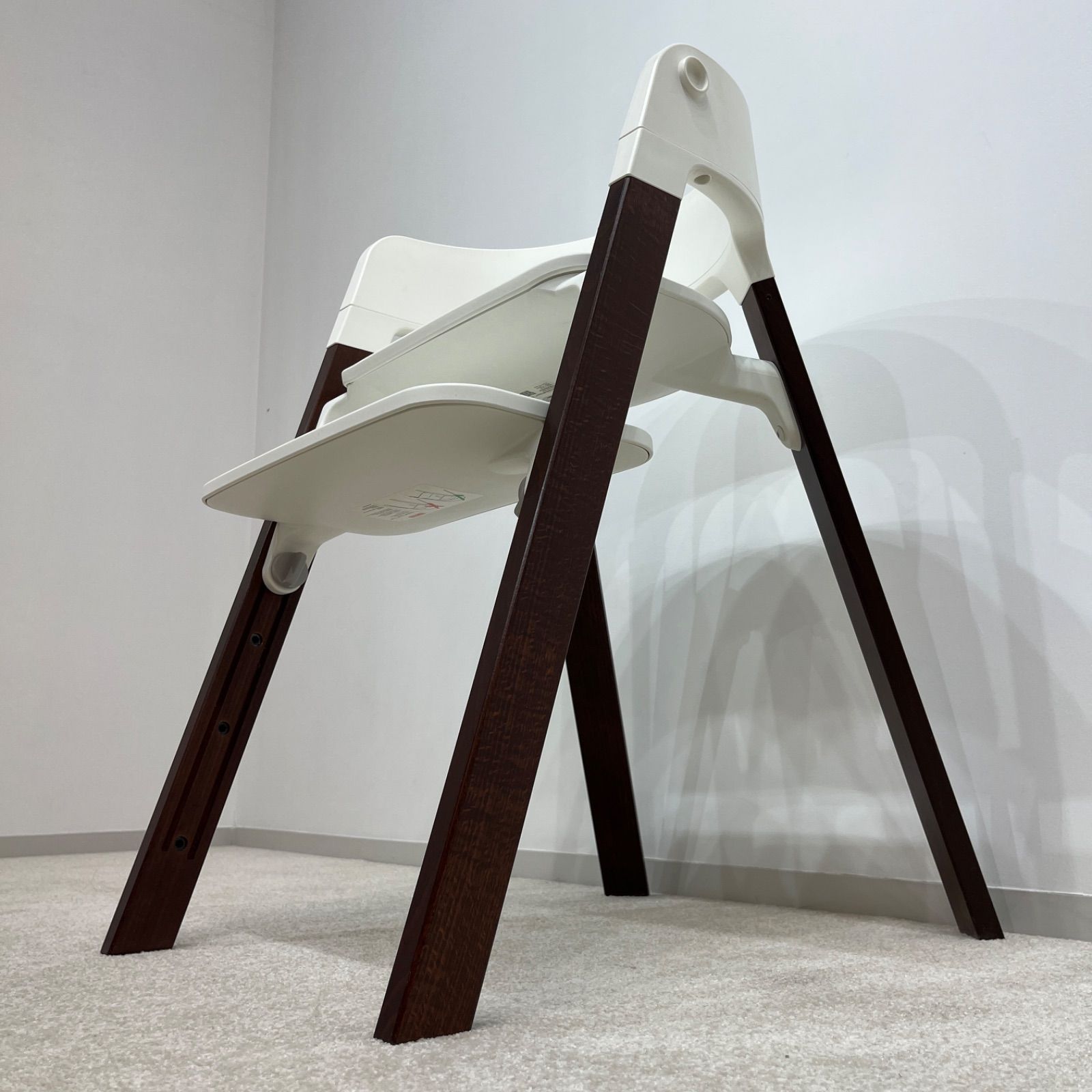 STOKKE 木製ハイチェア ダークブラウン 高さ調整可能 STOKKE 木製