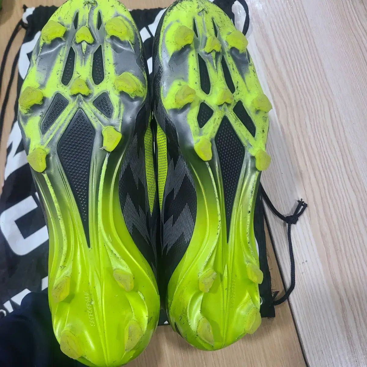 エリート サッカーシューズ
