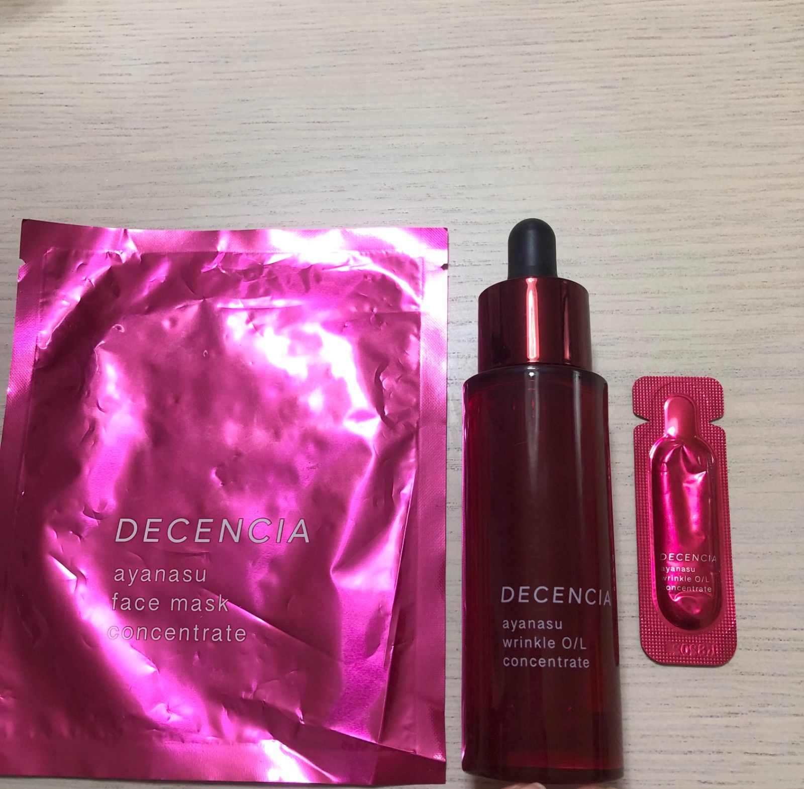 【着後レビューで DECENCIA L コンセントレート