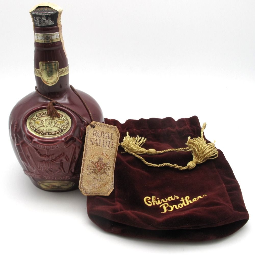 ROYAL SALUTE ロイヤルサルート 21年 推定80年代 レッドボトル 赤 陶器 700ml 40% 重量約1245g 袋付き シーバスリーガル  洋酒 古酒 未開栓 - メルカリ