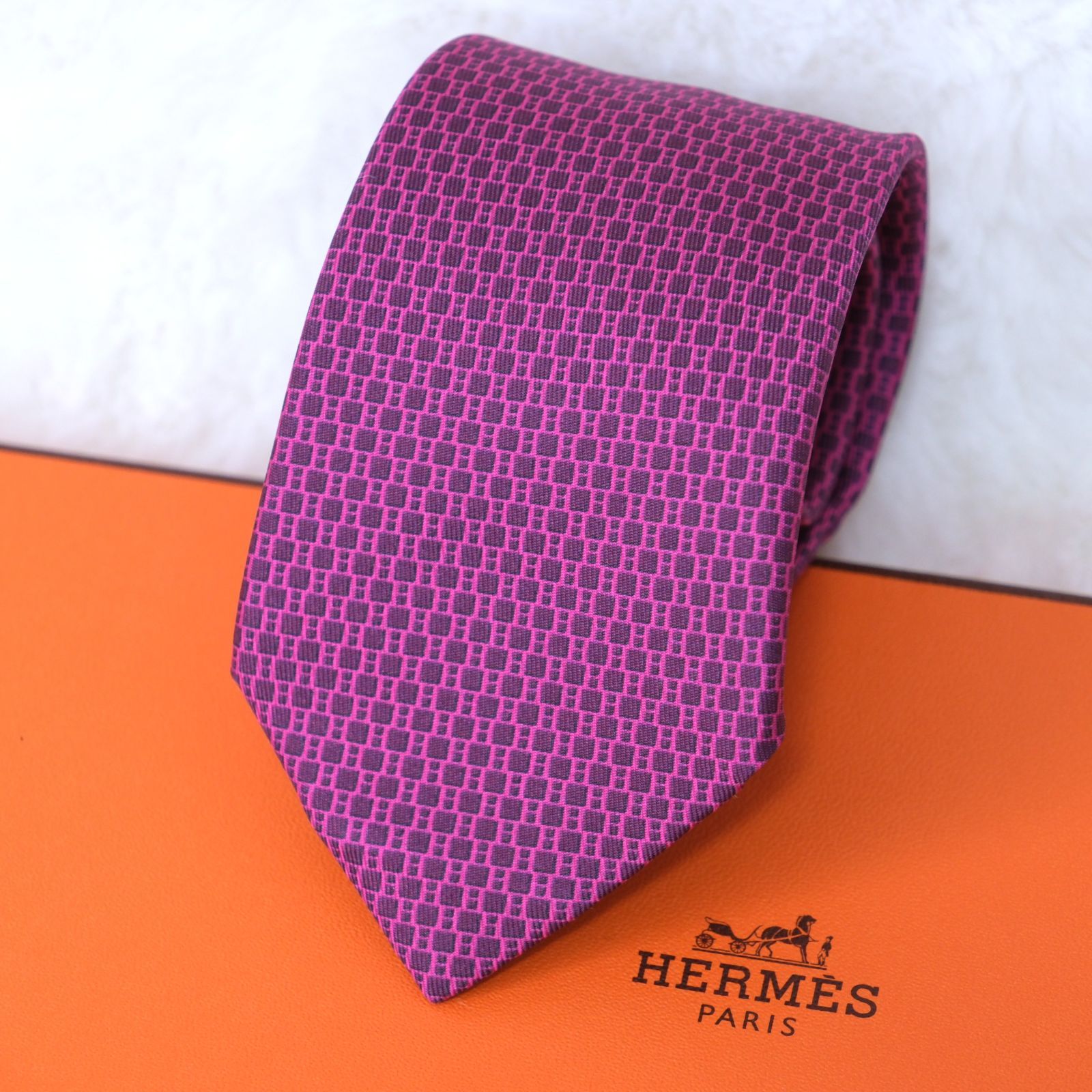 HERMES ネクタイ パープル系 楽天市場】Hermès エルメス ネクタイ H柄 パープル 紫系 シルク100