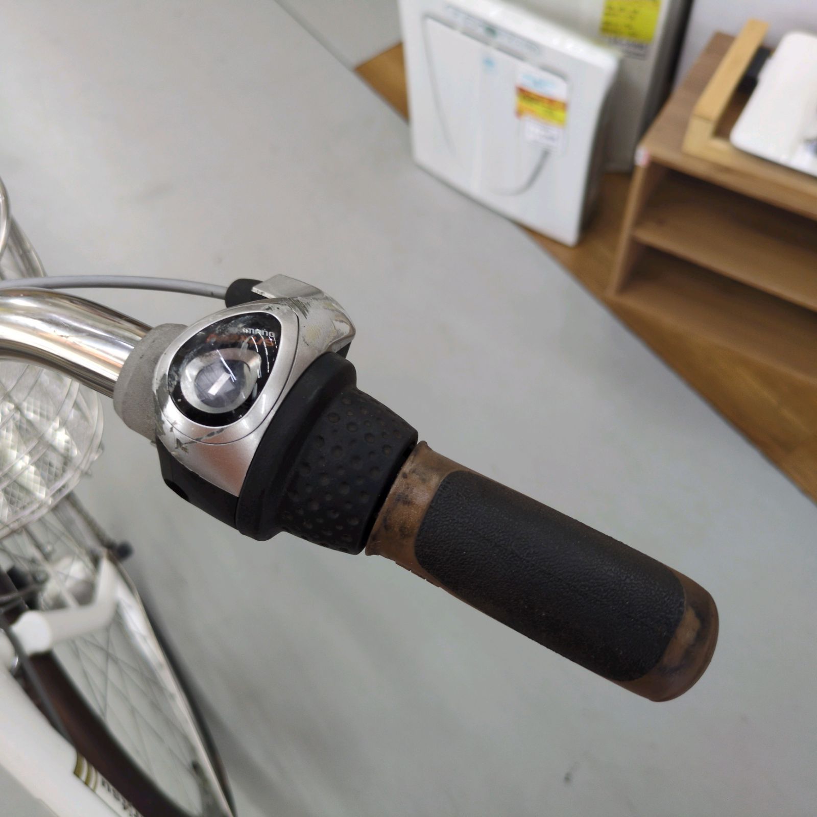 J062 ☆多少キズ使用感有り☆普通自転車☆rune☆内装3段☆LEDオート