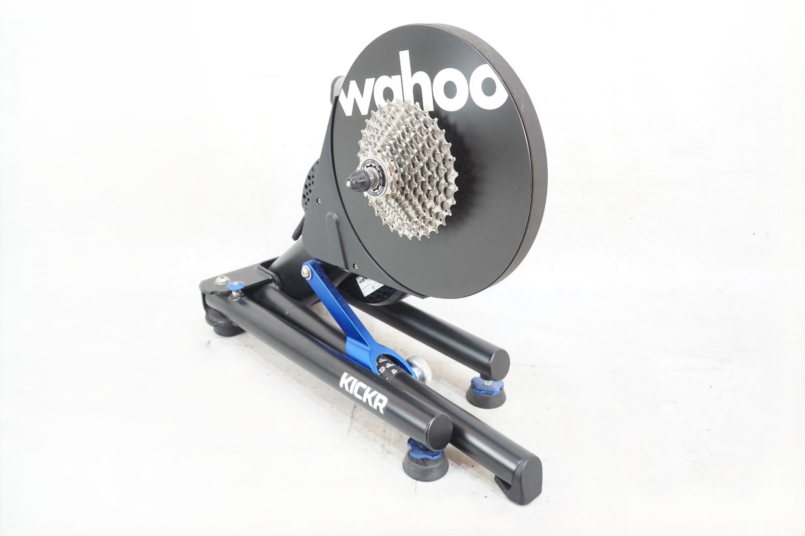 WAHOO ワフー KICKR V4 WF113 スマートトレーナー | バイチャリ浦和ベース