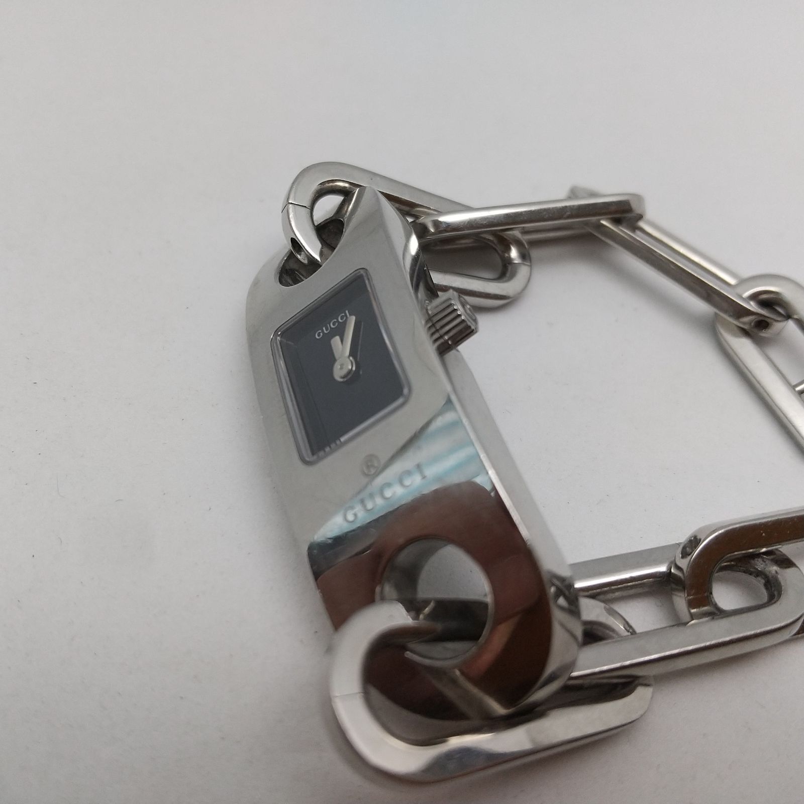 GUCCI グッチ 6100L レディースウォッチ ステンレスチェーン