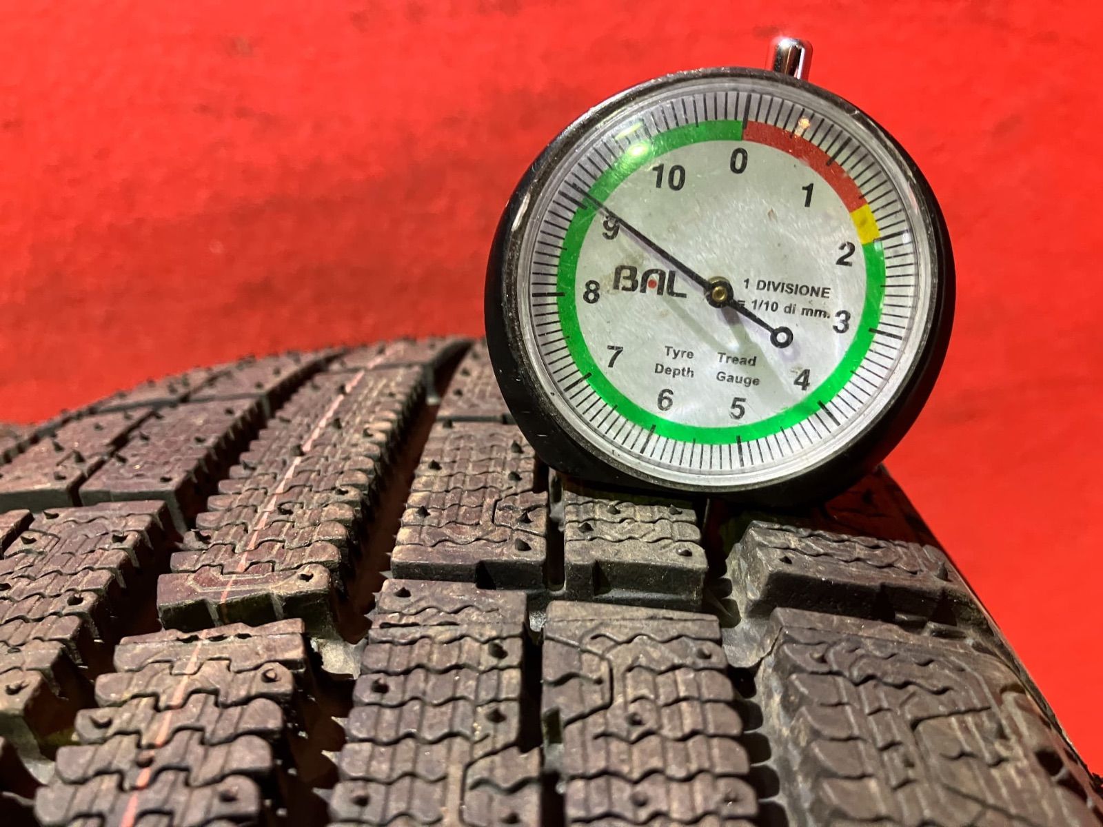 スタッドレスタイヤ 195 65R15 TOYO G5 4本SET