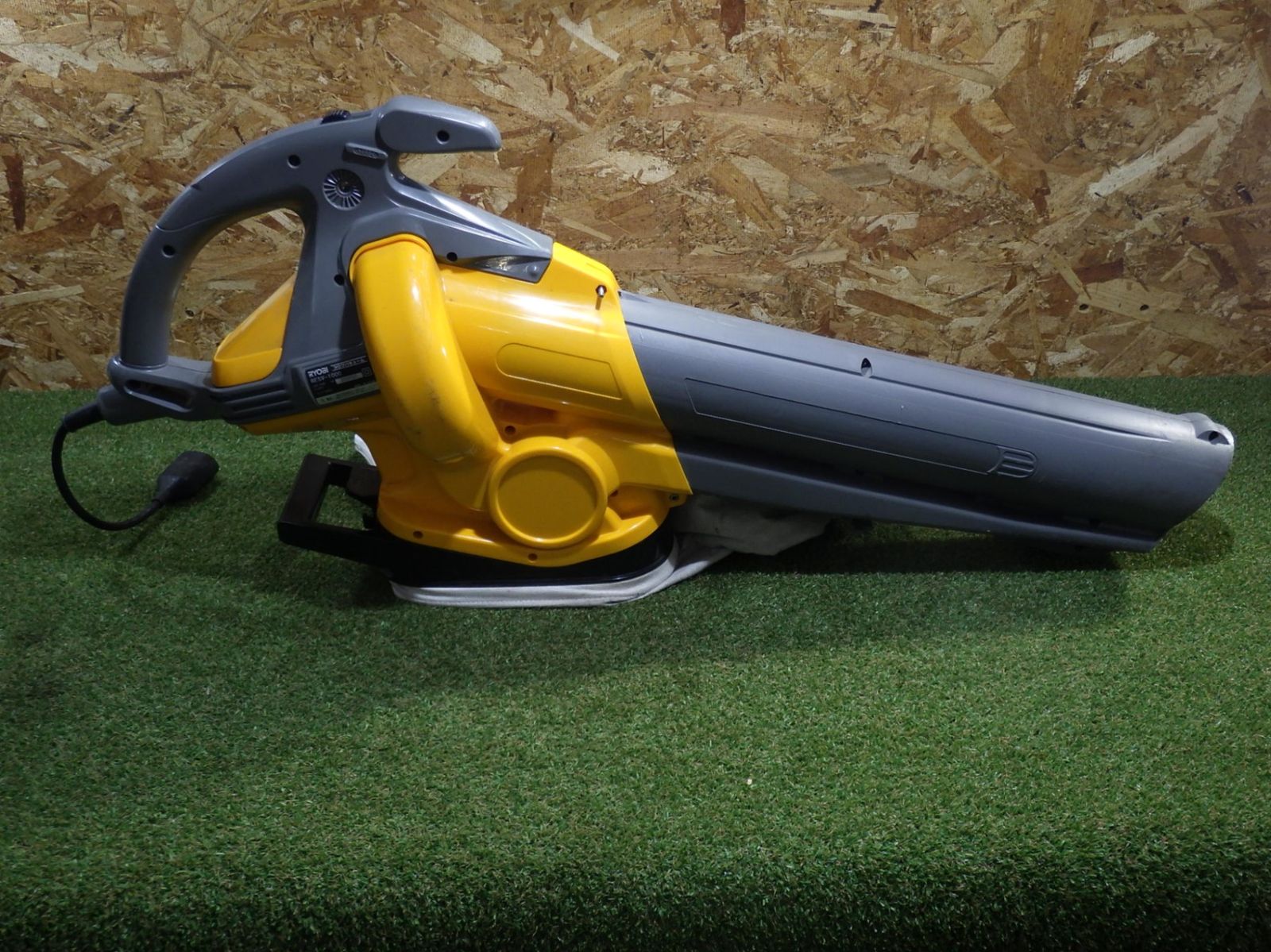 リョービ(RYOBI) ブロワバキューム RESV-1000 697200A 送風 吸引