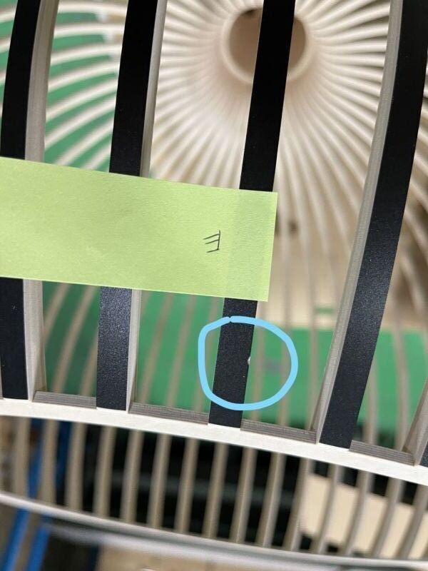 セクトデザイン Octo 4240 ブラック 表面材の小さな欠けあり