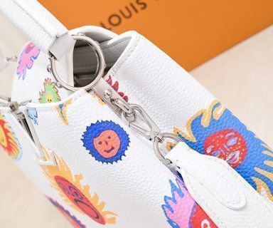 Louis Vuitton リュックサック 手首バッグ 旅行バッグ 手に提げて肩にかけてもいい 暗潮が押し寄せて目がくらむデザイン-MM輸入