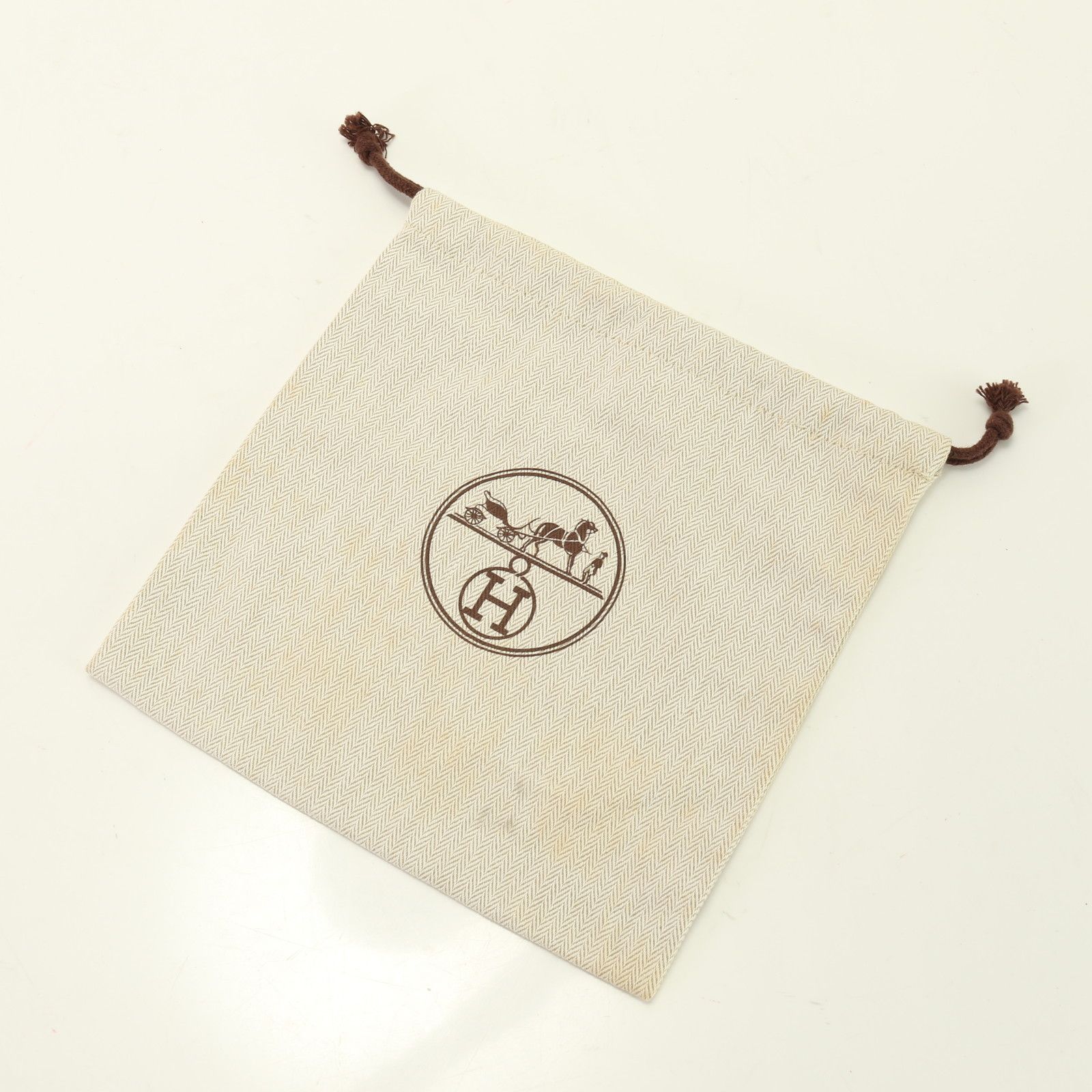 HERMES エルメス 純正 ショップ保存袋 まとめ売り 巾着 ベージュ 11枚 楽天市場】エルメス 巾着 保存袋 ダストバッグ バッグ用 5点セット