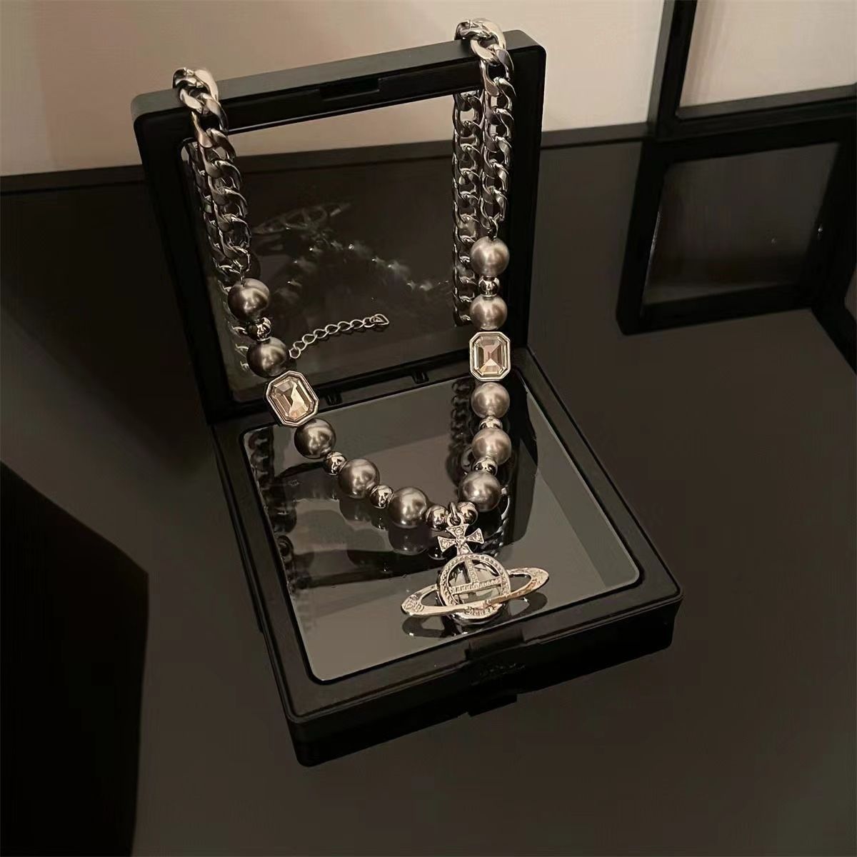 VIVIENNE WESTWOOD　ヴィヴィアンウェストウッド　ORB 　ネックレス　メンズ