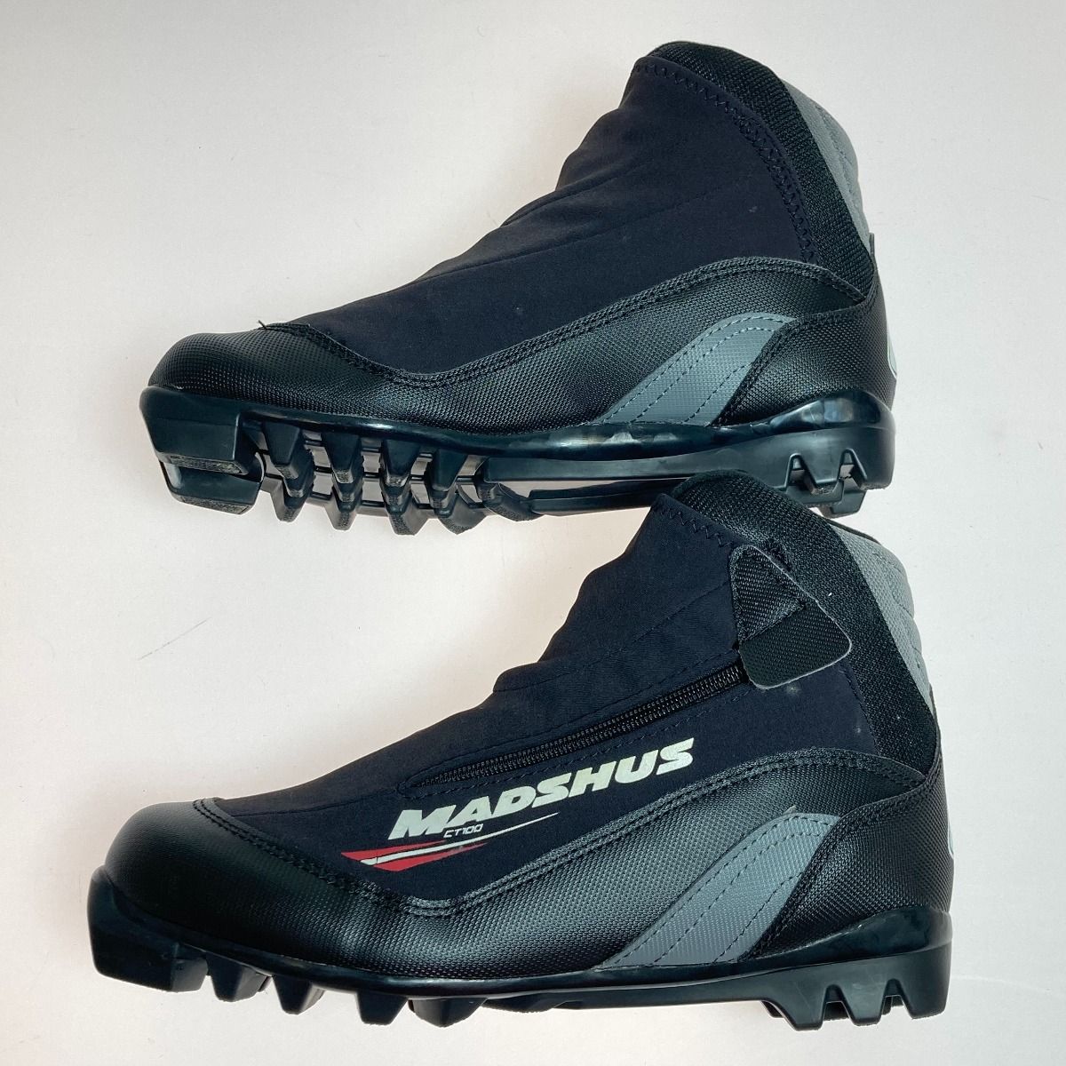 クロスカントリースキーブーツMADSHUS Classic 27.5センチ クロスカントリースキーブーツMADSHUS Classic 27.5センチ ウィンター