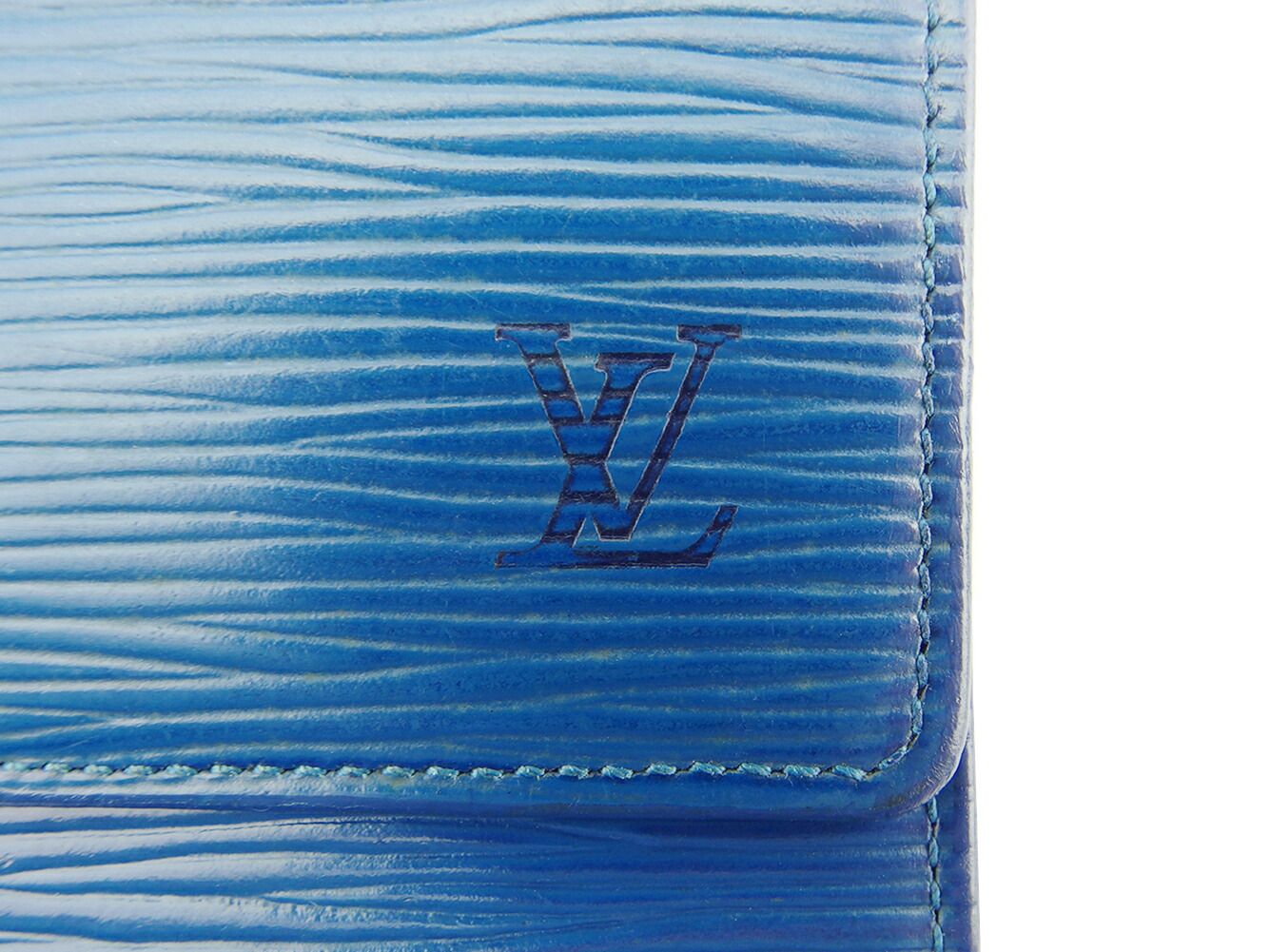 ルイ・ヴィトン LOUIS VUITTON 二つ折り財布 エピ ポルトモネ