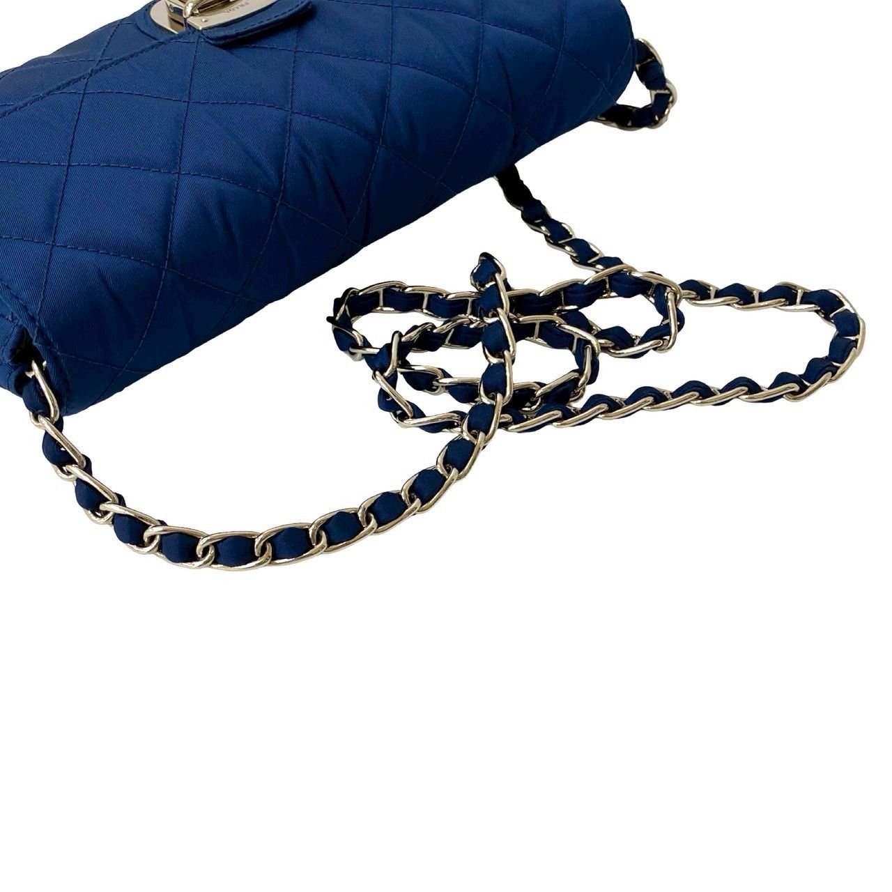 極 美品 PRADA プラダ ロゴ 金具 キルティング ナイロン 極 美品 PRADA プラダ ロゴ 金具 キルティング ナイロン