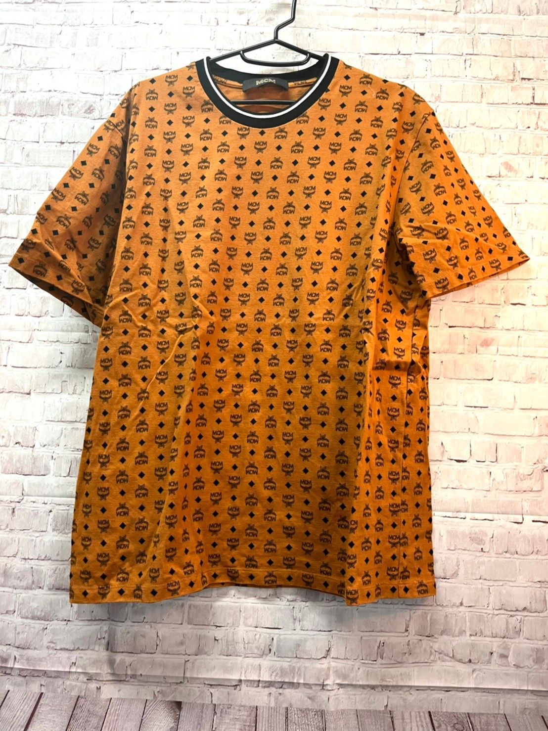 極美品】MCM ヴィセトスプリント ロゴ柄 Tシャツ Lサイズ - メルカリ