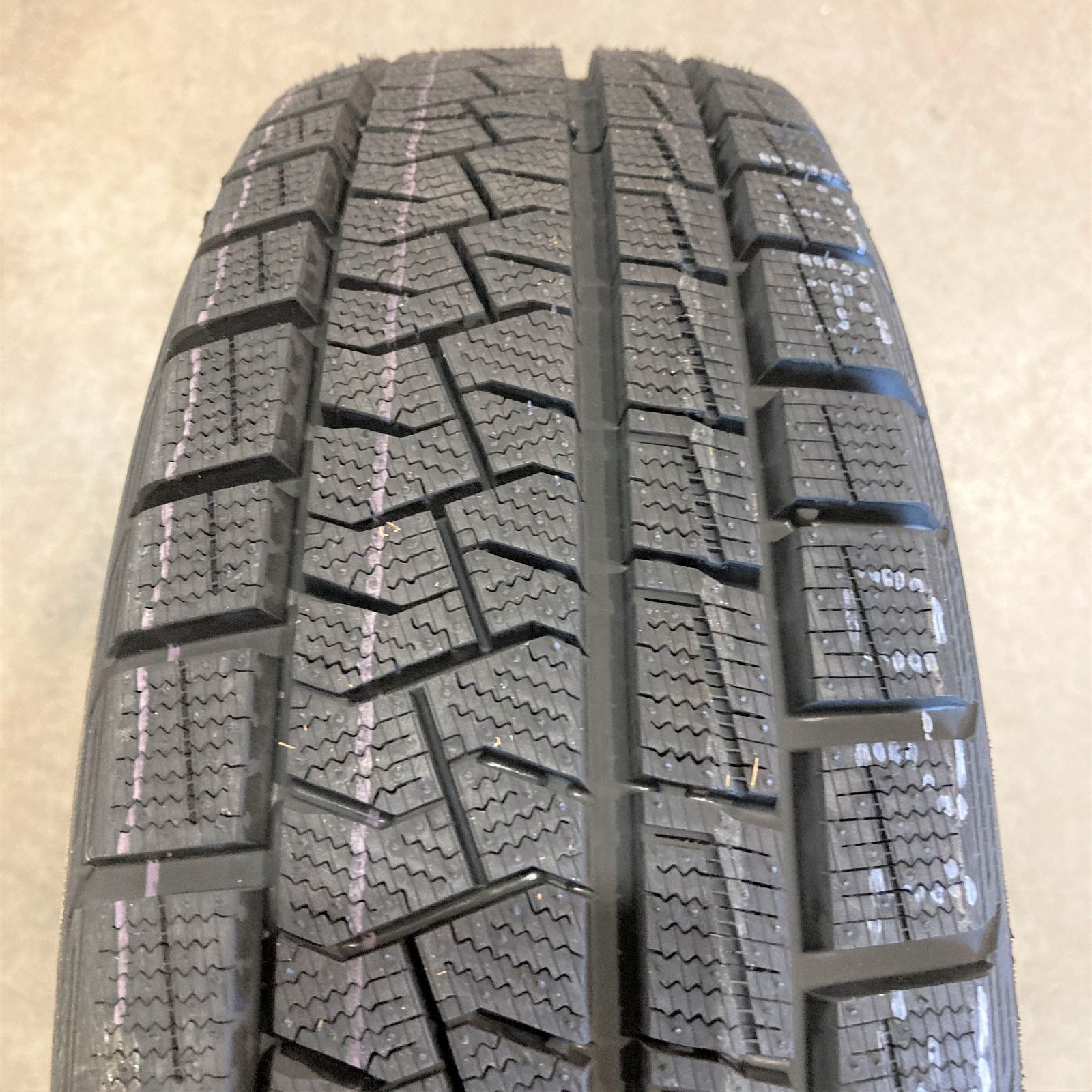 新品 スタッドレスタイヤ 1本 165/55R15 ピレリ アイスアシンメトリコ 