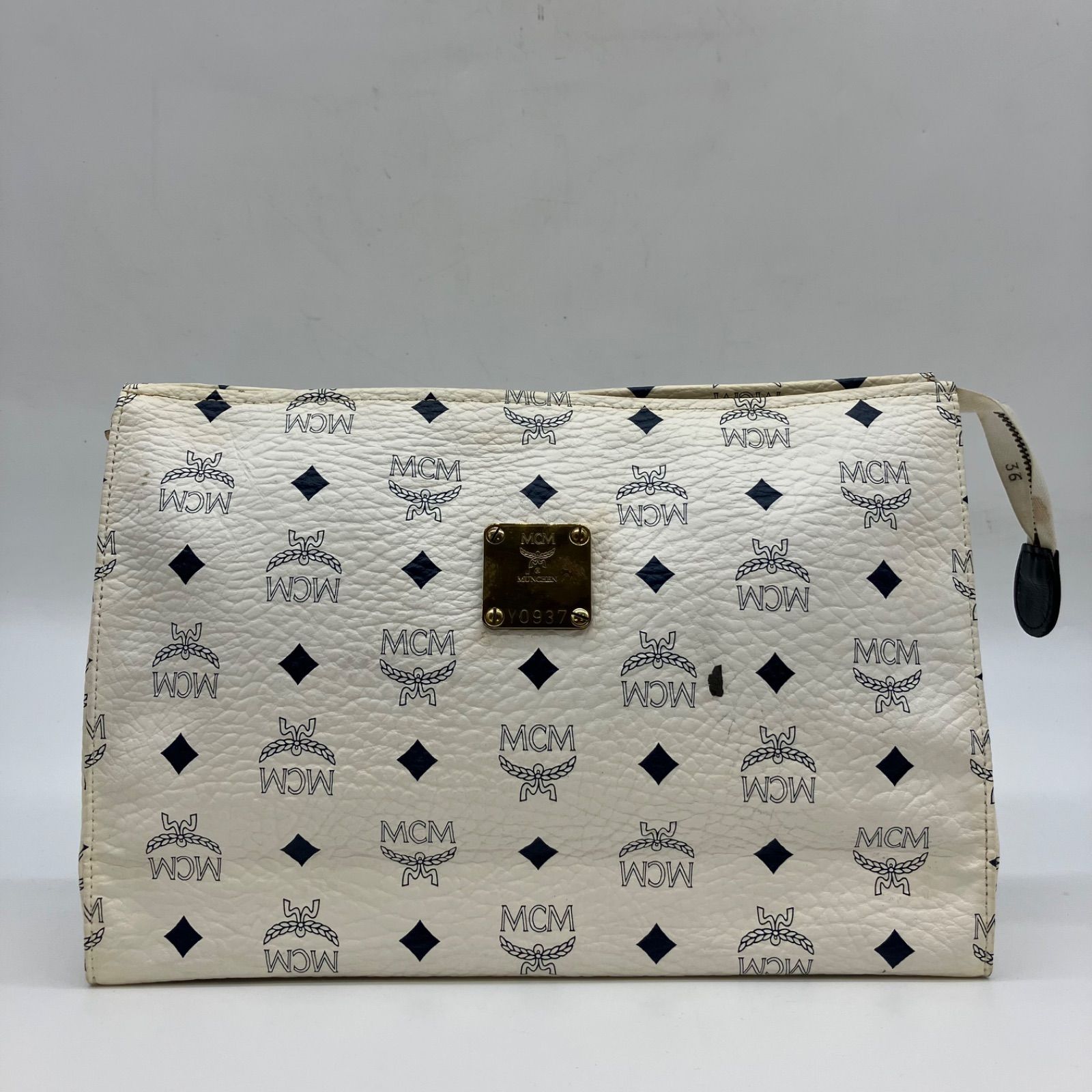 TA250【お買い得】MCM クラッチバッグ ロゴプリント ホワイト - メルカリ