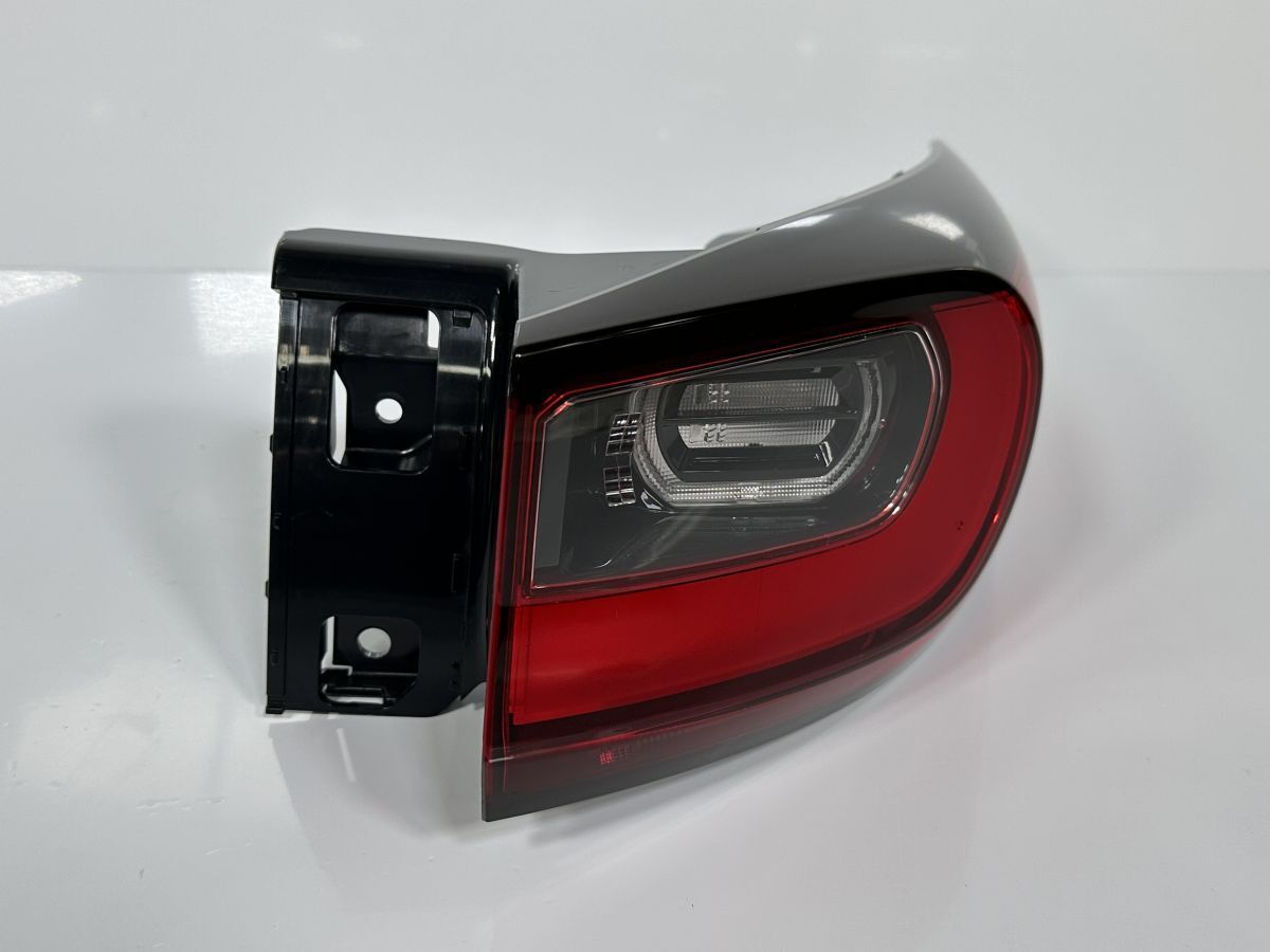 破損なし 低走行 CX-60 KH3P KH5P 純正 右テールランプ Assy LED シグネチャーイルミ付 KBB4-51-150D KBB4-51150 W6078 Z 管理31897