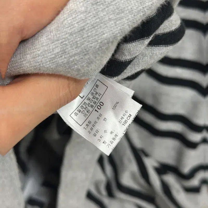 ◇ ザノースフェイス【L】ジップアップパーカー　フード　ビックロゴ　刺繍ロゴ THE NORTH FACE(ザノースフェイス) アウトドア 刺繍ロゴ