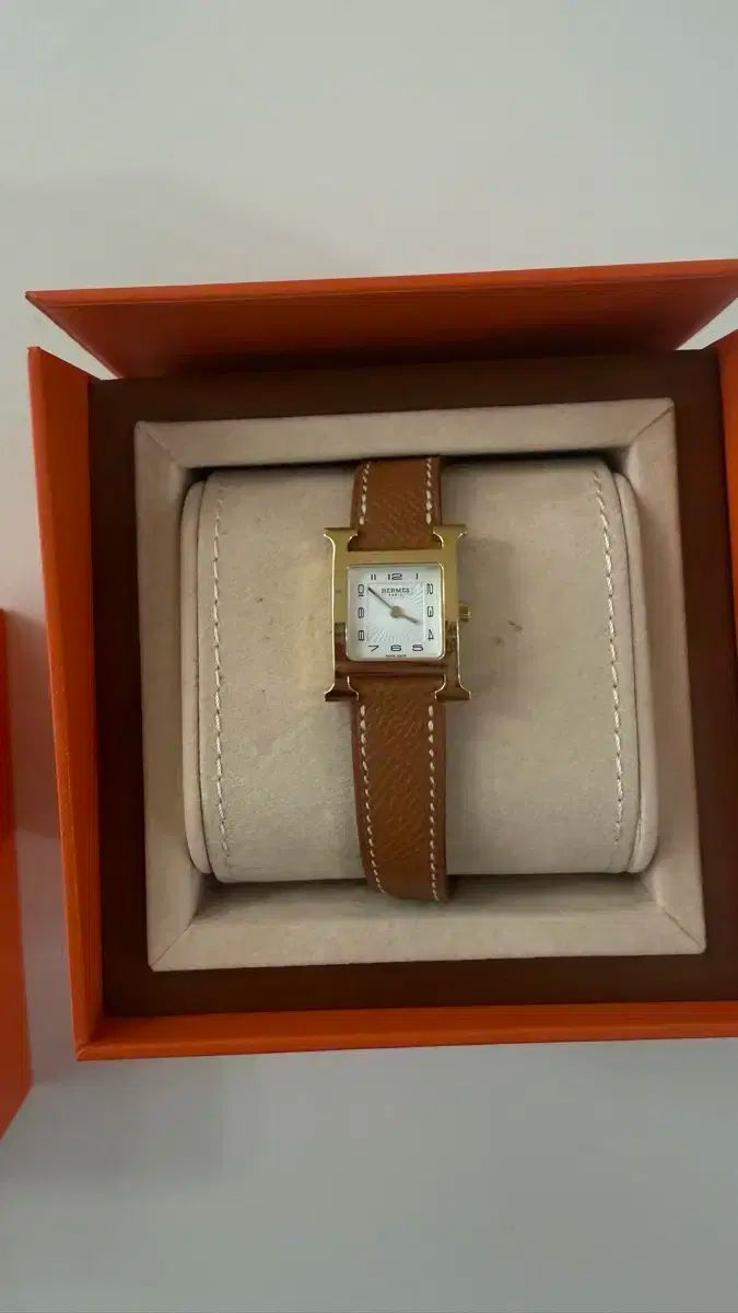 HERMES エルメス h 時間 金 スモール ゴールド