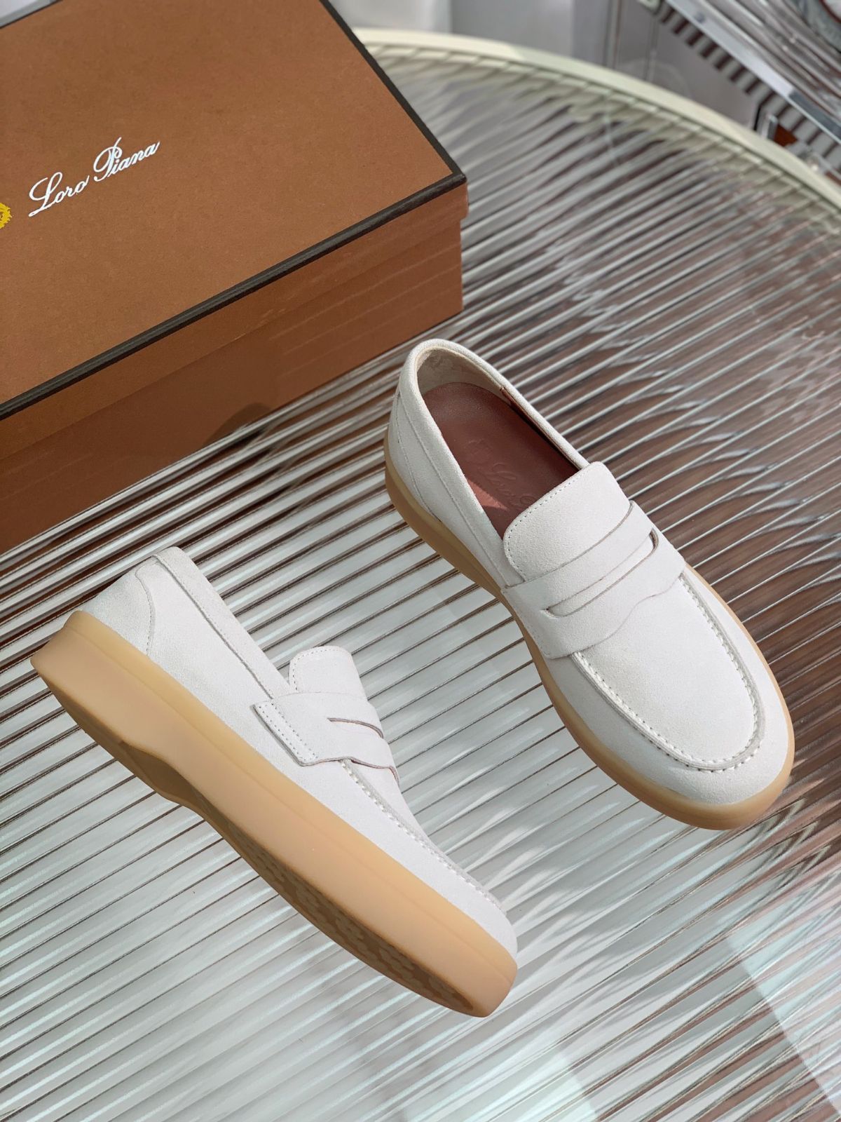 ホワイト25.0～27.0cm 送料無料 ロロピアーナ Loro Piana メンズ スエード ローファー レザーライニング ゴムソール付き