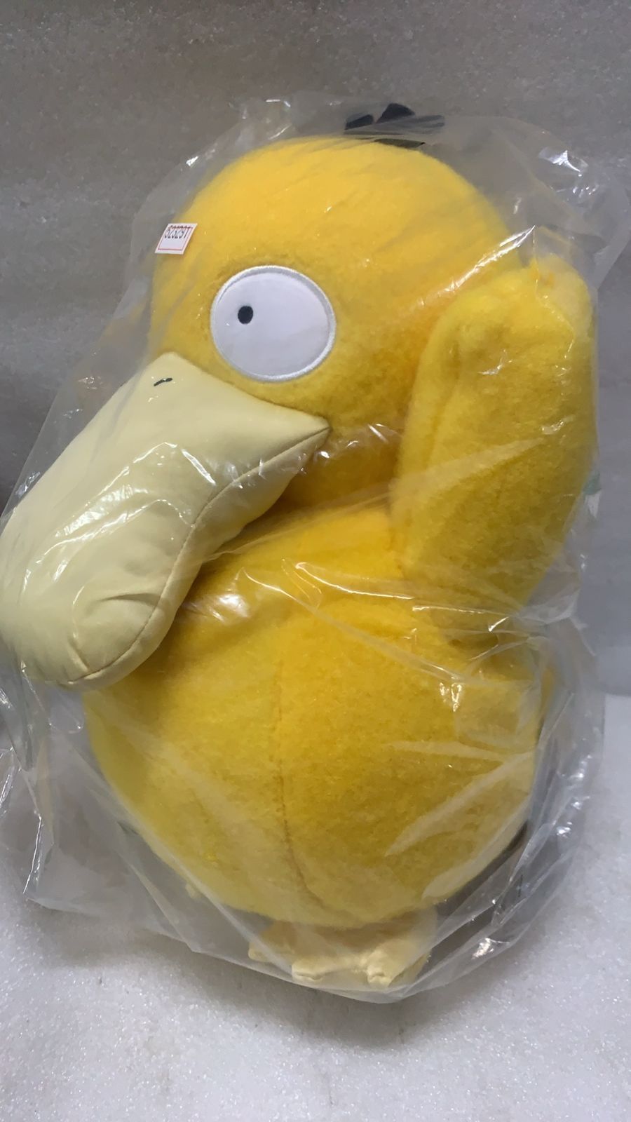 ポージングぬいぐるみ コダック ポケモンコンシェルジュ 523291 - メルカリ