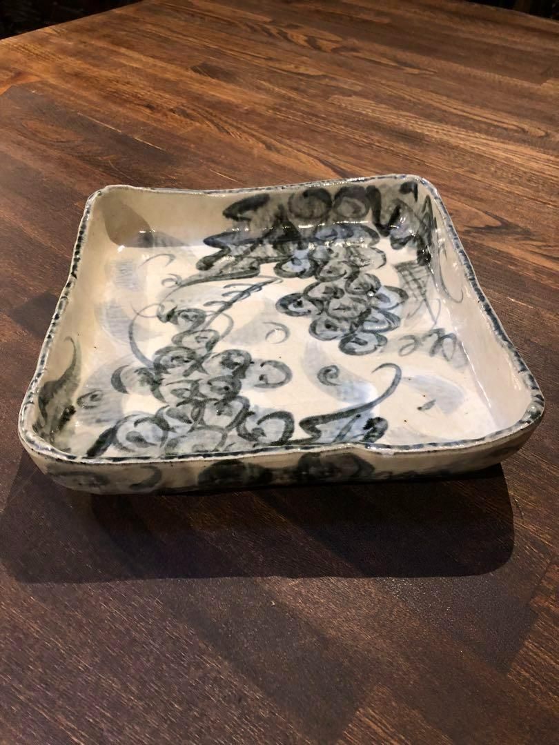 九谷焼手描赤絵兎四角中皿10客※バラ売り・アソート売り可