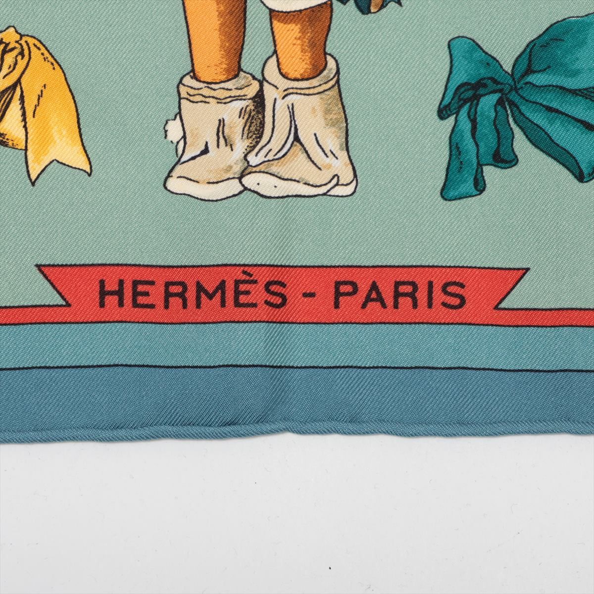 エルメス HERMES カレ90 カチナ 民族 スカーフ シルク 黒 エルメス カレ90 KACHINAS カチナ インディアンの守り神 民族柄