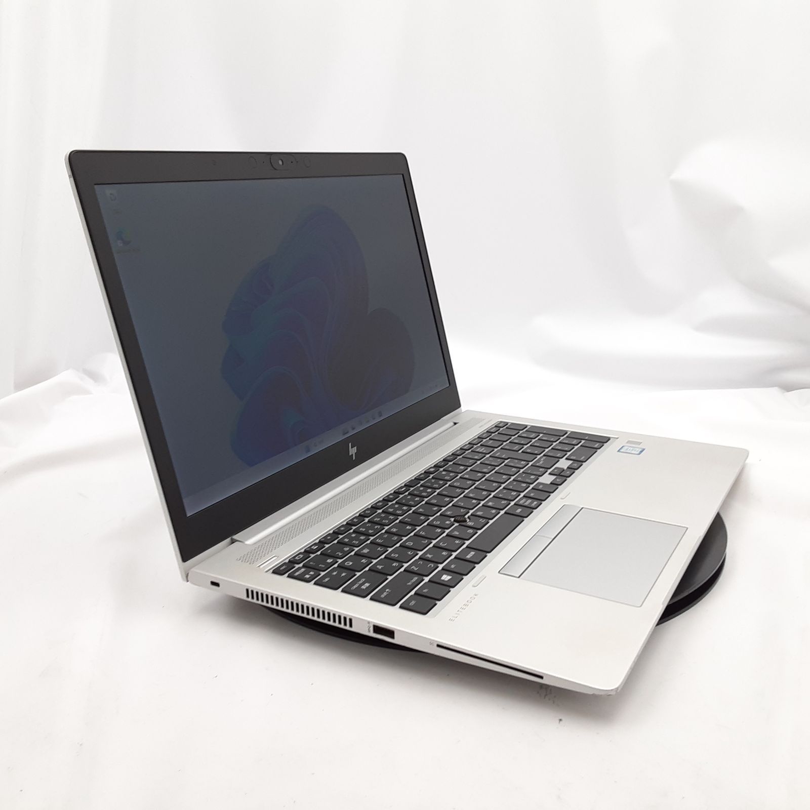 ノートパソコン RM495