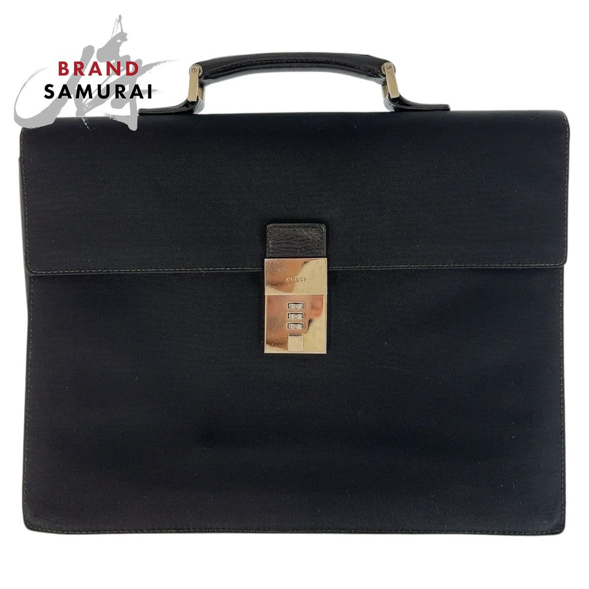 美品 GUCCI グッチ ブラック 黒 シルバー金具 レザー 015 3714