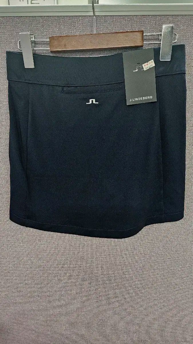 J.LINDEBERG(J.リンドバーグ) ヨサムゴルフスカート s サイズ 純正品/新品