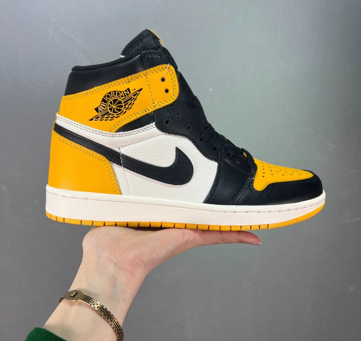 NIKE AIR JORDAN 1 RETRO HIGH OG TAXI  箱付 男女兼用<>