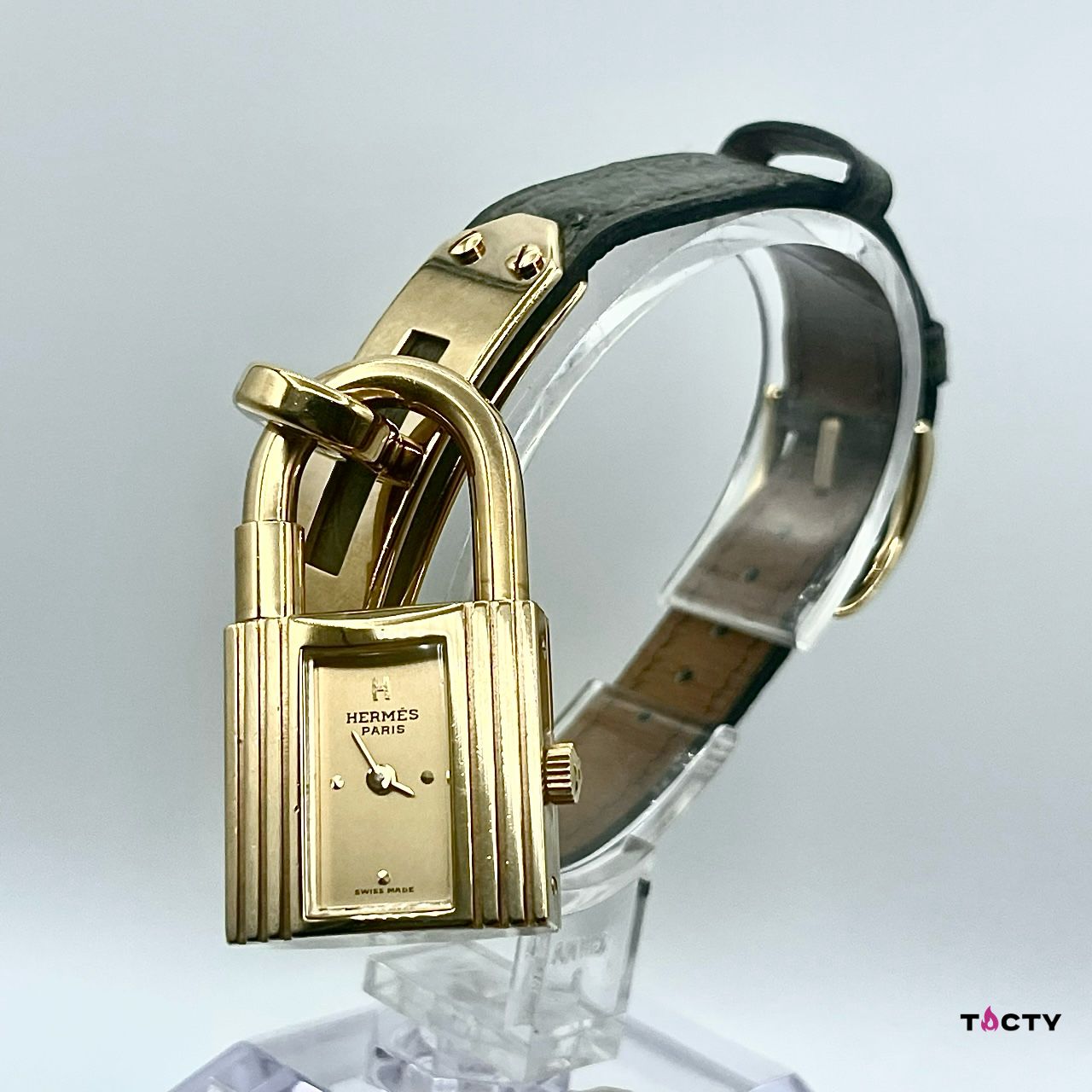 稼働✨HERMES エルメス ケリーウォッチ カデナ ゴールドカラー 稼働✨HERMES エルメス ケリーウォッチ カデナ ゴールドカラー