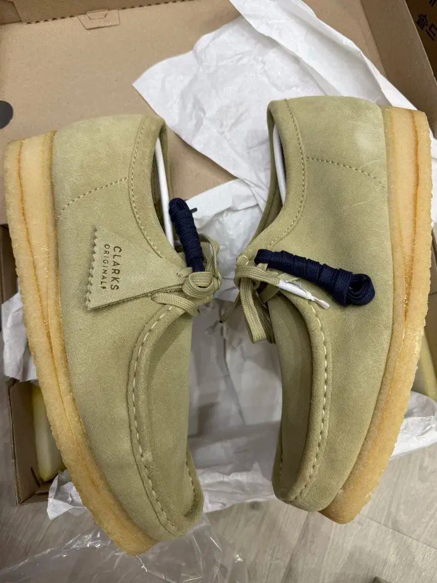 クーラックス ワラビー メープル uk8 5 Clarks クラークス