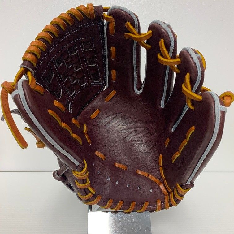 中古品 ミズノ MIZUNO ミズノプロ 軟式 内野手用オーダー
