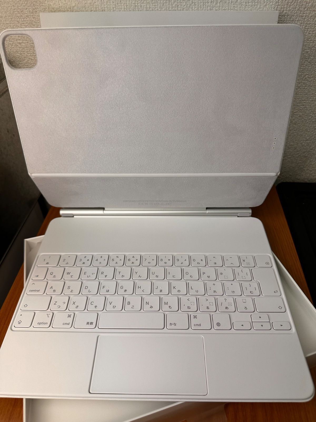 12.9インチiPad Pro 第6世代 用 Magic Keyboard MJQL3J|A ホワイト 2R044