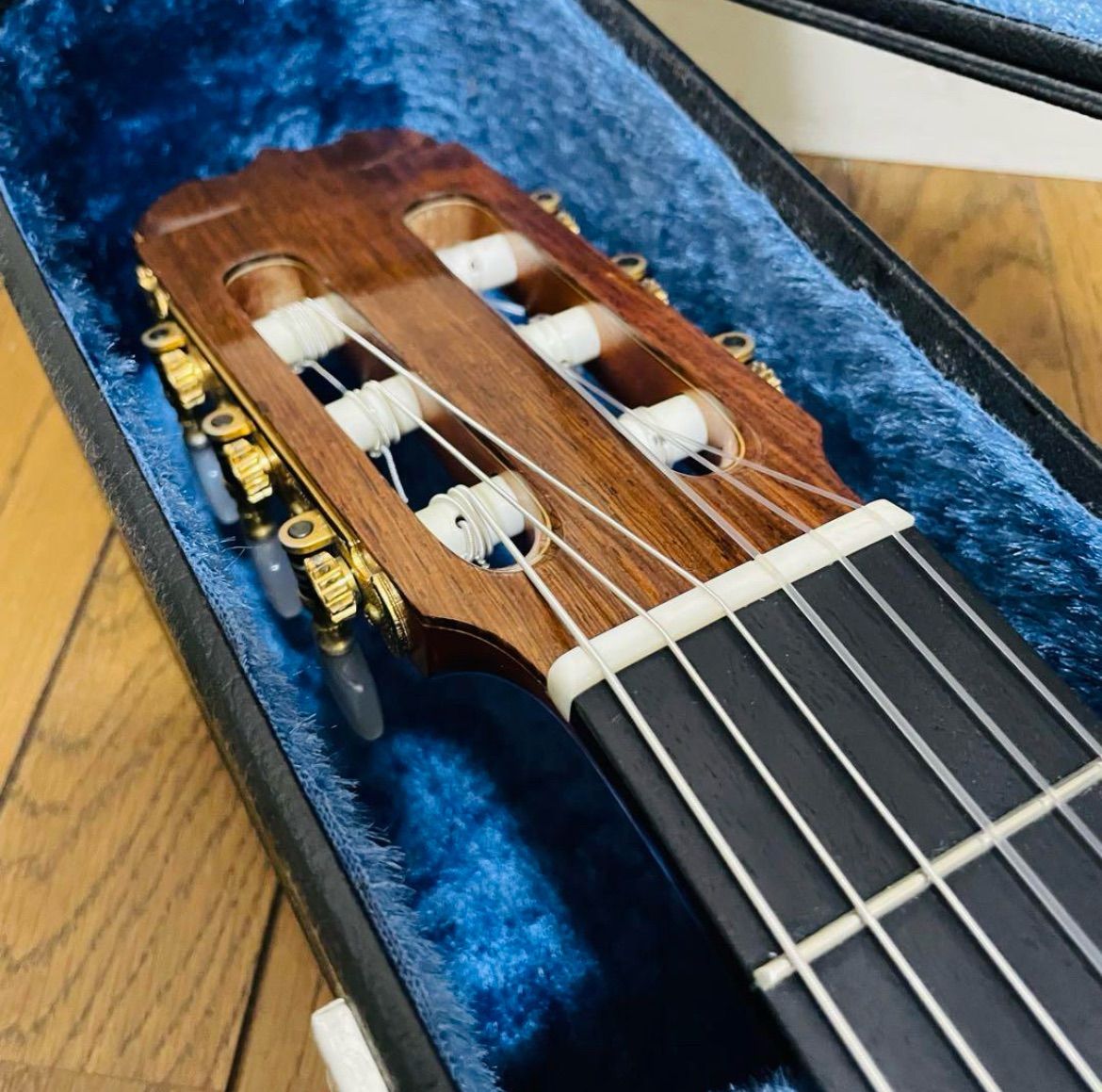 M100 クラシックギター