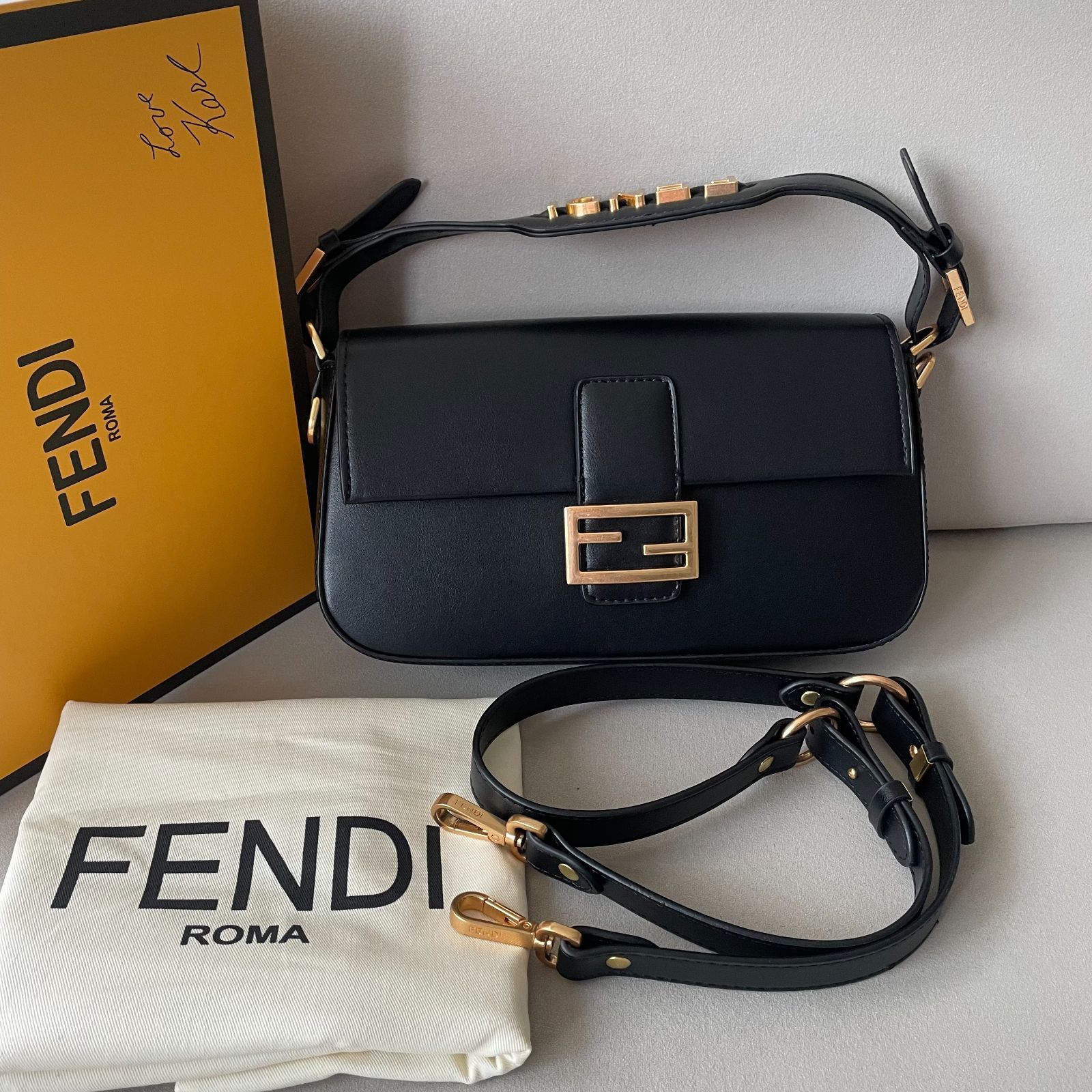 ☆週末値下げ中☆Fendi フェンディ ショルダーバッグ ハンドバッグ - メルカリ