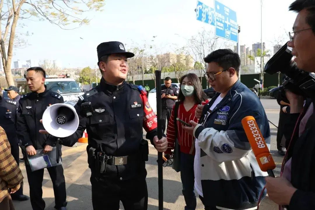 中国公安警察　フルセット 中国公安警察 フルセット｜中国公安警察 フルセット Amazon.co.jp