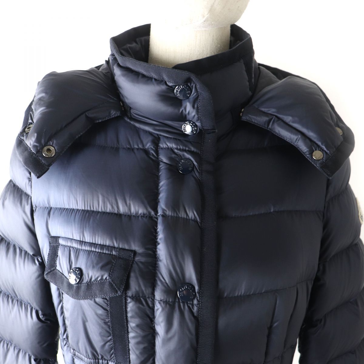 美品☆MONCLER モンクレール HERMINE エルミンヌ フード・ロゴワッペン 