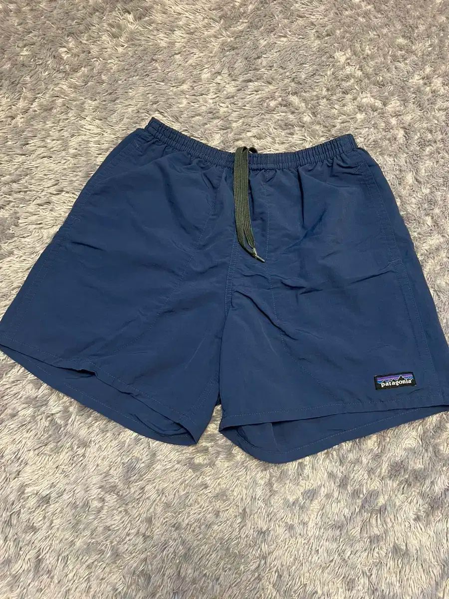 【雷市場（ポンジャン）商品韓国直送】倹約 S patagonia(パタゴニア) バギーズ 5 インチ ショートパンツ