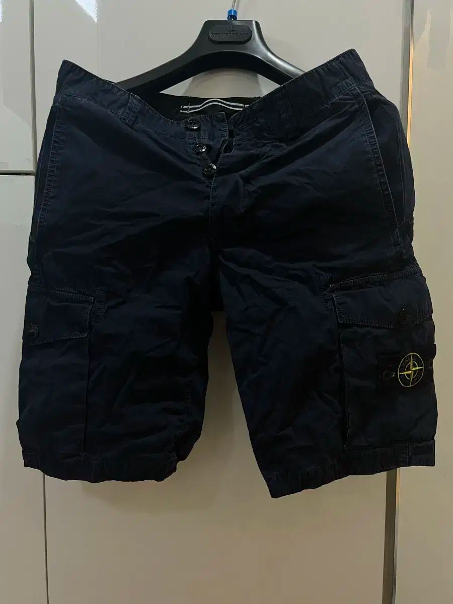 STONE ISLAND(ストーンアイランド) ハーフパンツ （ 29 30 ）