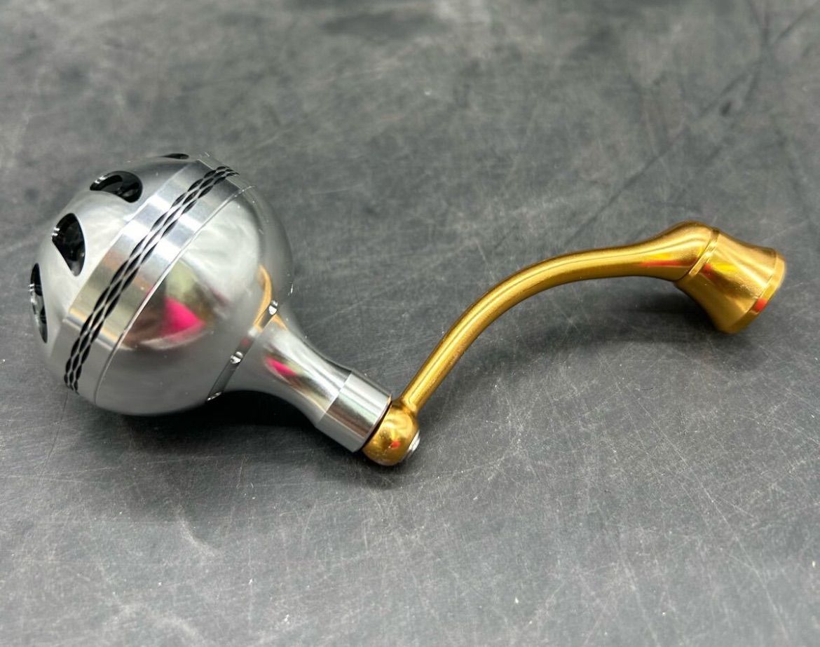 IZ1568 美品 DAIWA ダイワ スピニングリール FREAMS LT3000S-CXH
