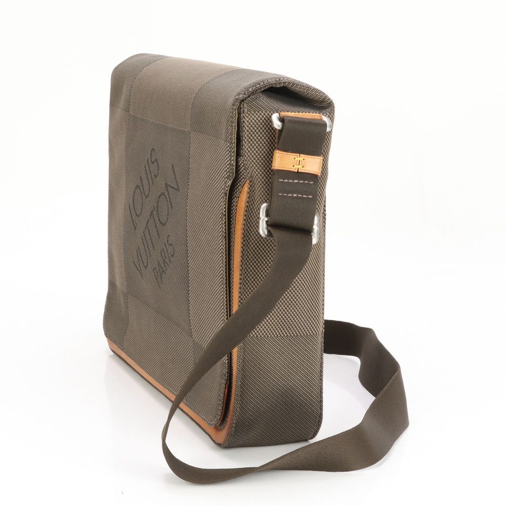 ルイヴィトン ダミエ ジェアン メサジェ M93030 A4可 ショルダーバッグ