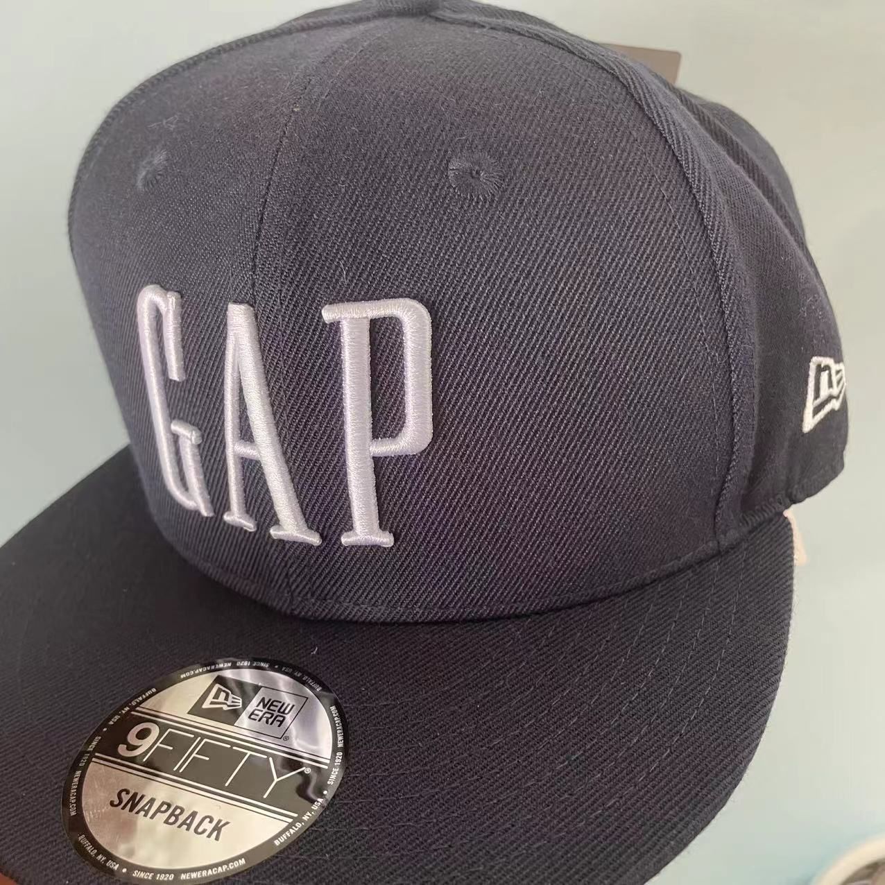 【レア】GAP 9FIFTYニューエラ　コラボ　キャップ　フリーサイズ GAP 9FIFTYニューエラ コラボ キャップ フリーサイズ - メルカリ