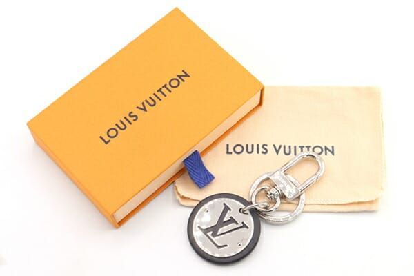ルイヴィトン キーホルダー ポルトクレ LVサークル 鍵 