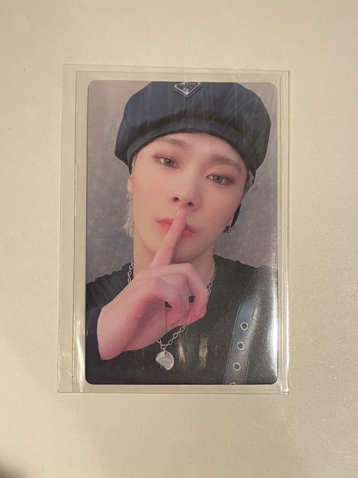 Astro All yours Apple music プラダ トレカ ムンビン - メルカリ