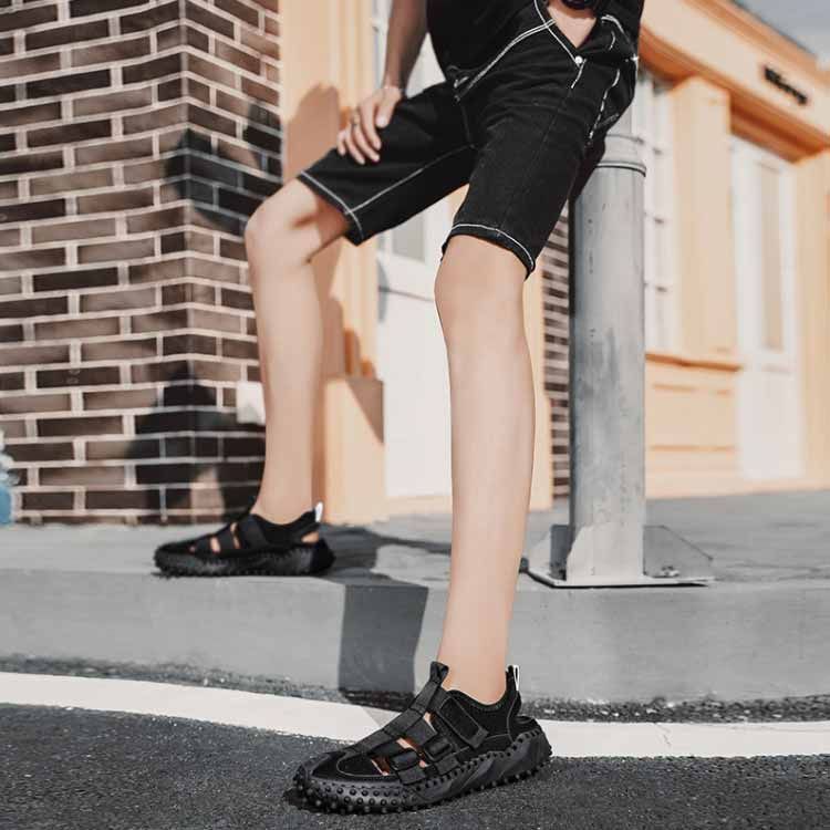 スニーカーサンダル