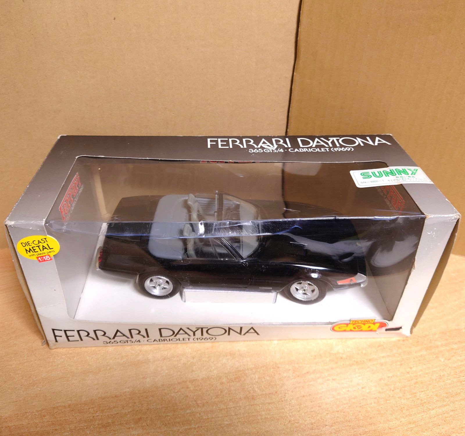 1/18 フェラーリデイトナ365GTS/4 カブリオレ ブラック FERRARI