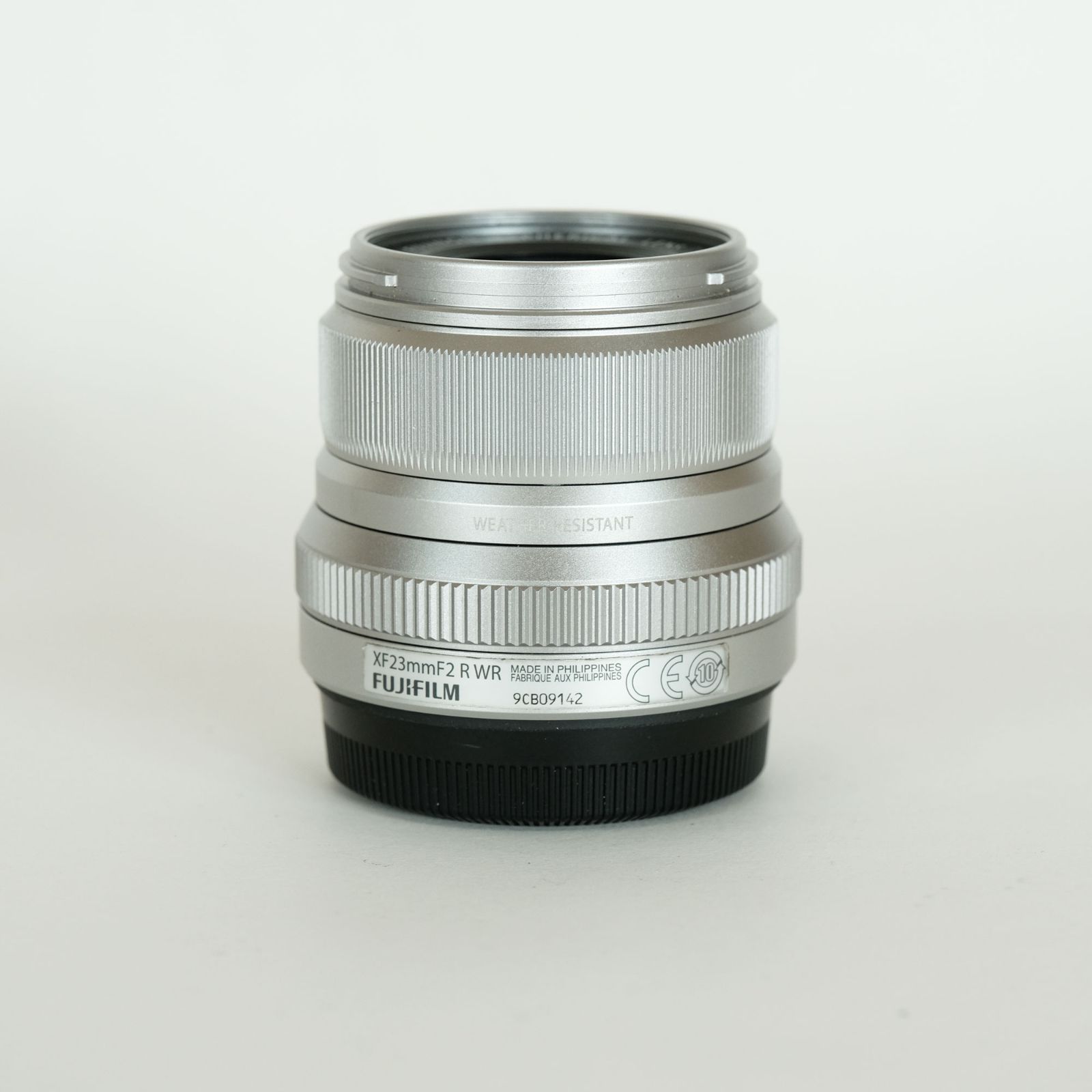 【美品】　FUJIFILM XF23mmF2 R WR シルバー　フィルター付き 美品】 FUJIFILM XF23mmF2 R WR シルバー フィルター付き 【公式通販】