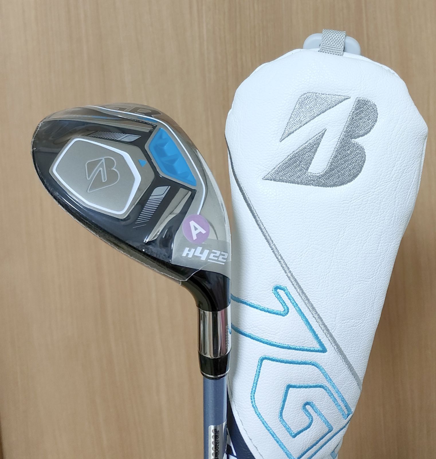 BRIDGESTONE - 【新品】レディース　JGR ユーティリティ　4U 純正カーボンA ヘッドカバー付 新品】レディース JGR ユーティリティ 4U 純正カーボンA